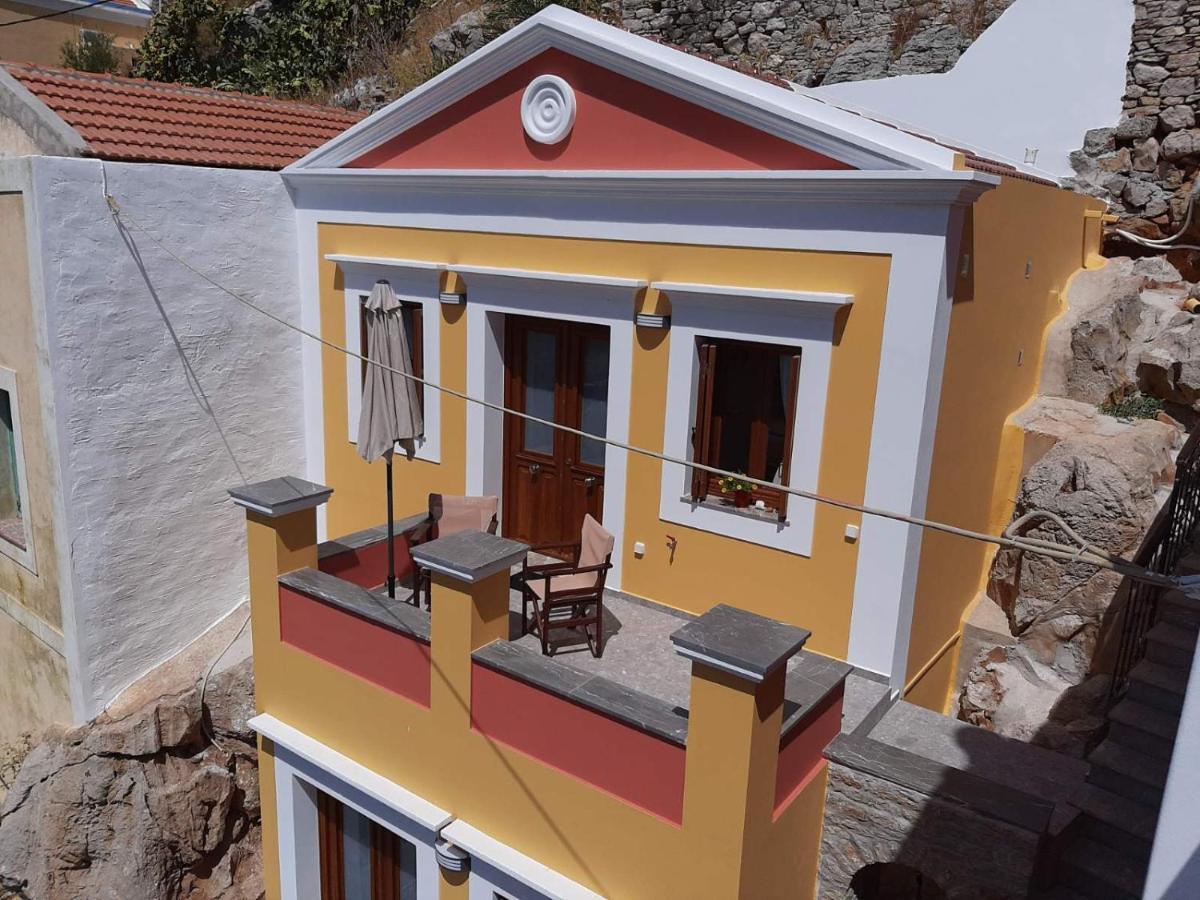 Kleanthi And Kostas Studios Symi Bagian luar foto