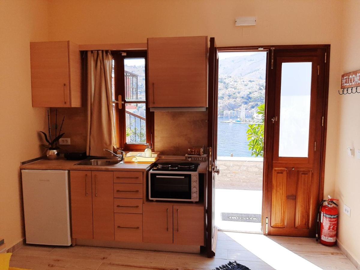 Kleanthi And Kostas Studios Symi Bagian luar foto