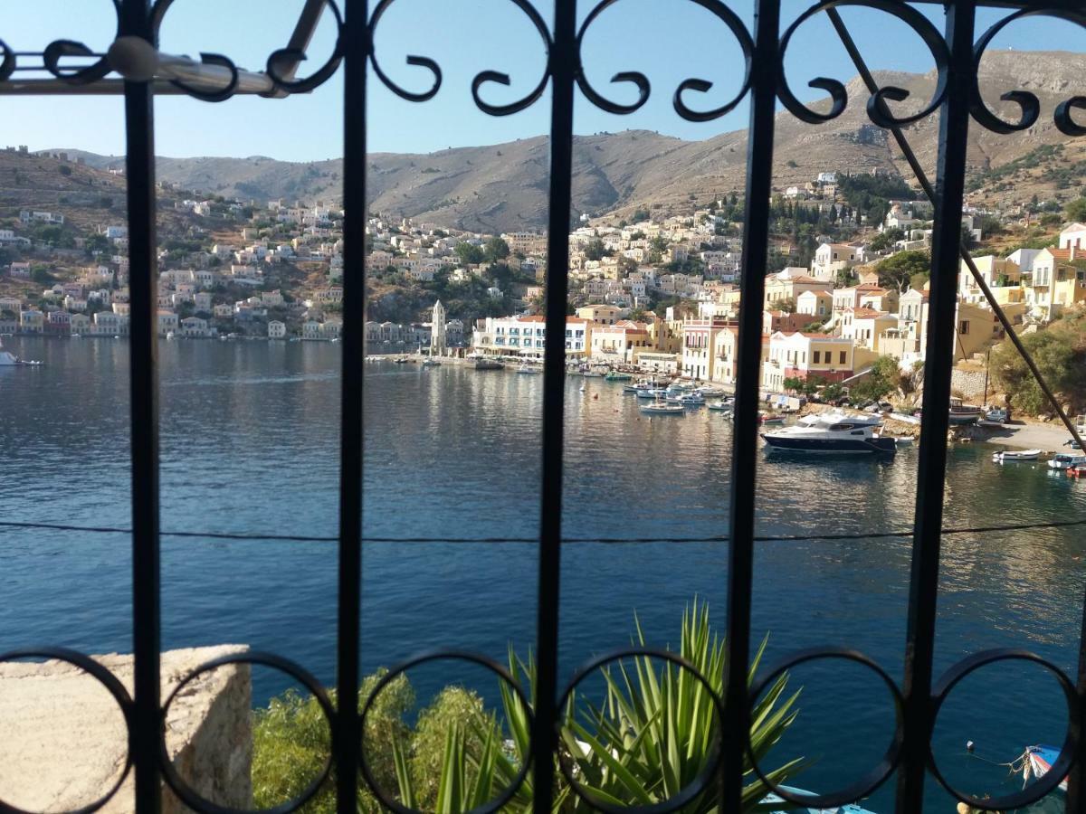 Kleanthi And Kostas Studios Symi Bagian luar foto