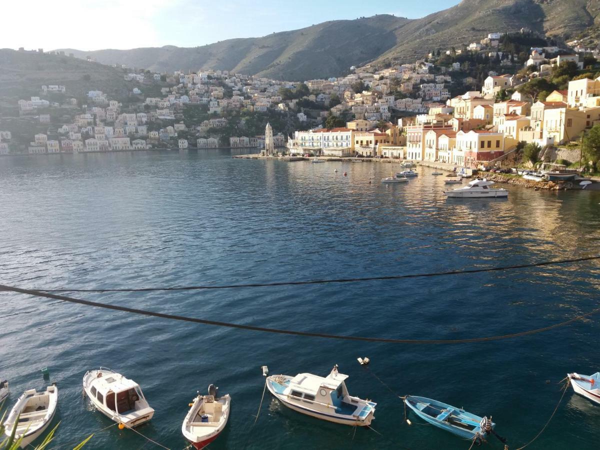 Kleanthi And Kostas Studios Symi Bagian luar foto